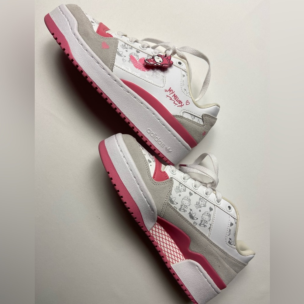 Hello Kitty x adidas Forum Bold J 'Hello Kitty and Friends' NWT
